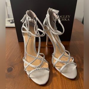 Badgley Mischka Silver Strappy Heels